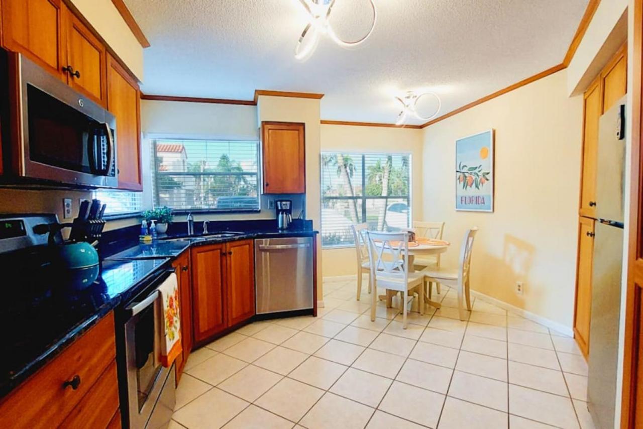 Paradise Sol 2Bd2Ba Condo On Golf Course Near Bch St. Petersburg Bagian luar foto